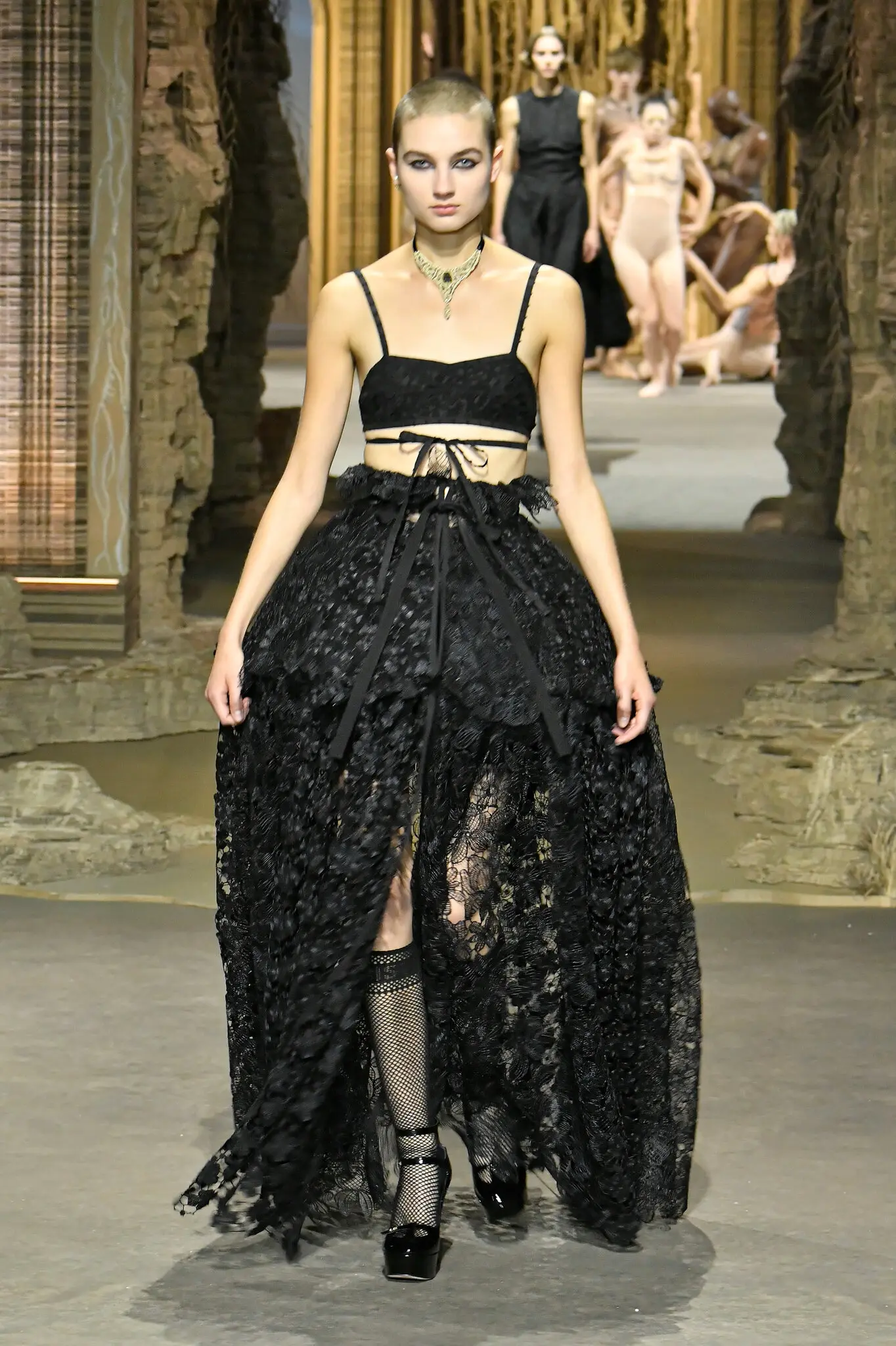 Dior весна 2023